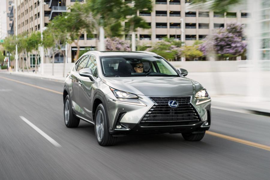  Lexus NX300h 2017 года  (NA) (фото 17 из 28)